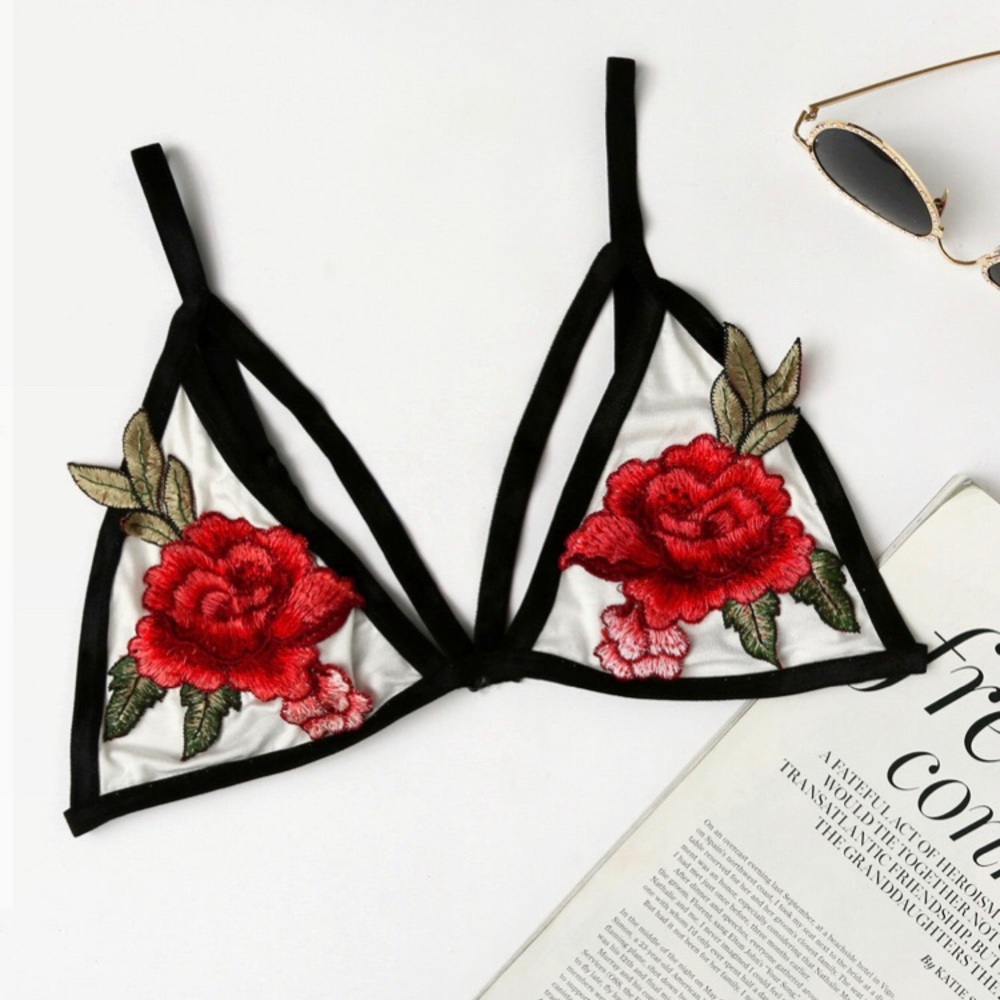 Rose Embroidered Strappy Bra 💓